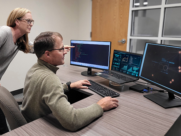 Brian Cox, Vice President of IT at RRD, and Tiffani Miles, Director of IT, explore RRD’s new Business Communication Intelligence platform.