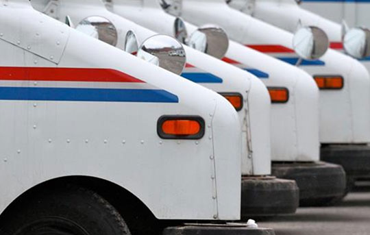 Mail truck